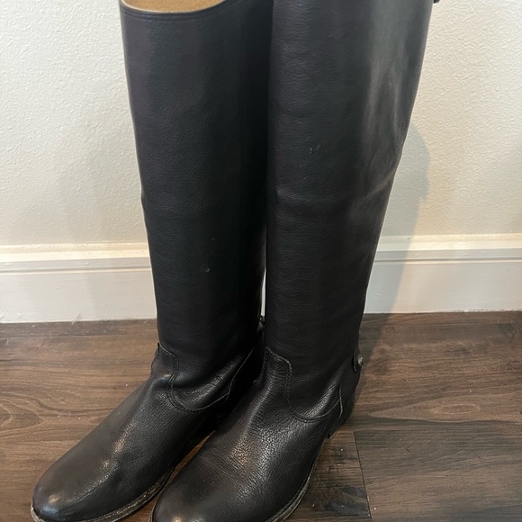 FRYE Melissa Button Back Boot - Picture 3 of 8